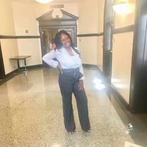 Meet your Posher, Ajaa